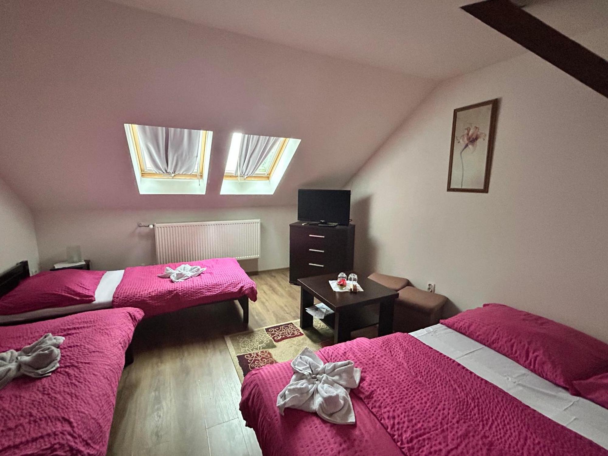 Penzion Contesa Rožňava Exterior foto